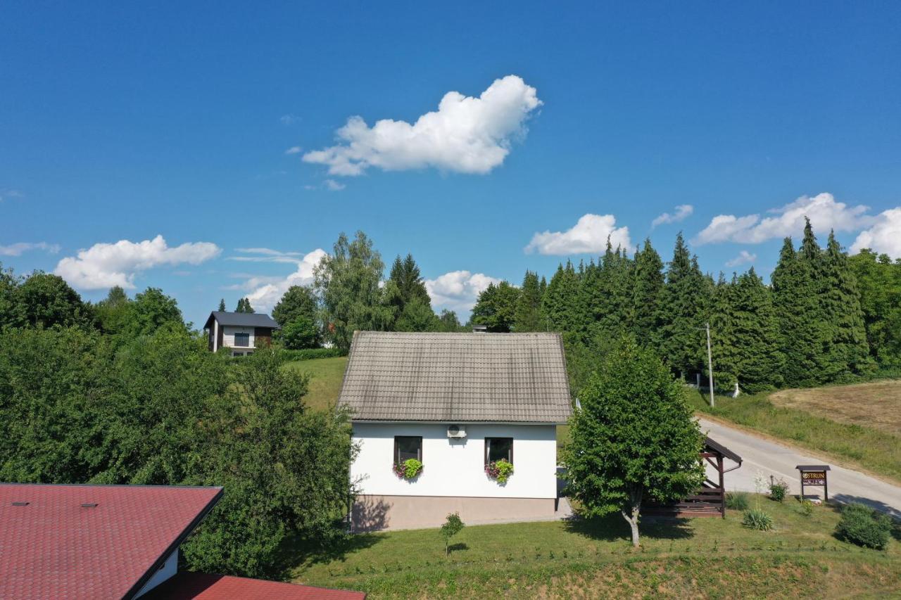 Holiday Home Ostrun ラコヴィツァ エクステリア 写真