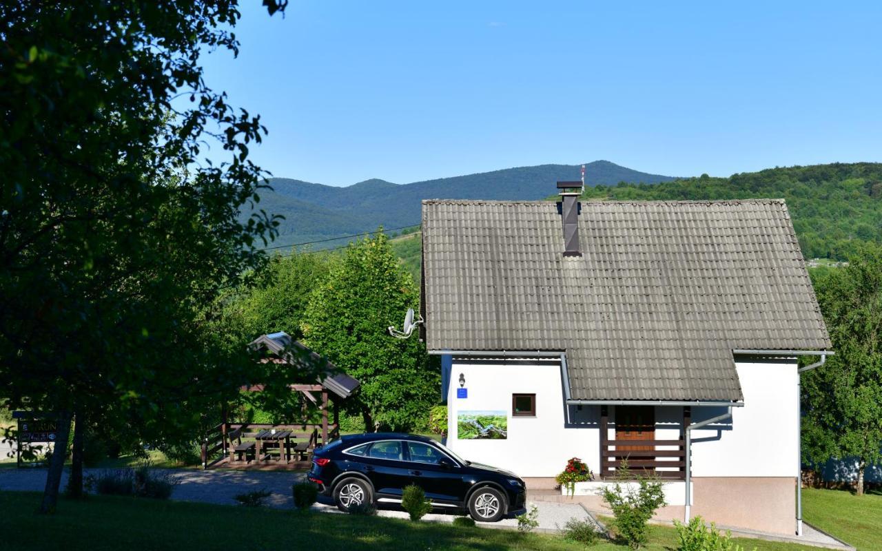 Holiday Home Ostrun ラコヴィツァ エクステリア 写真