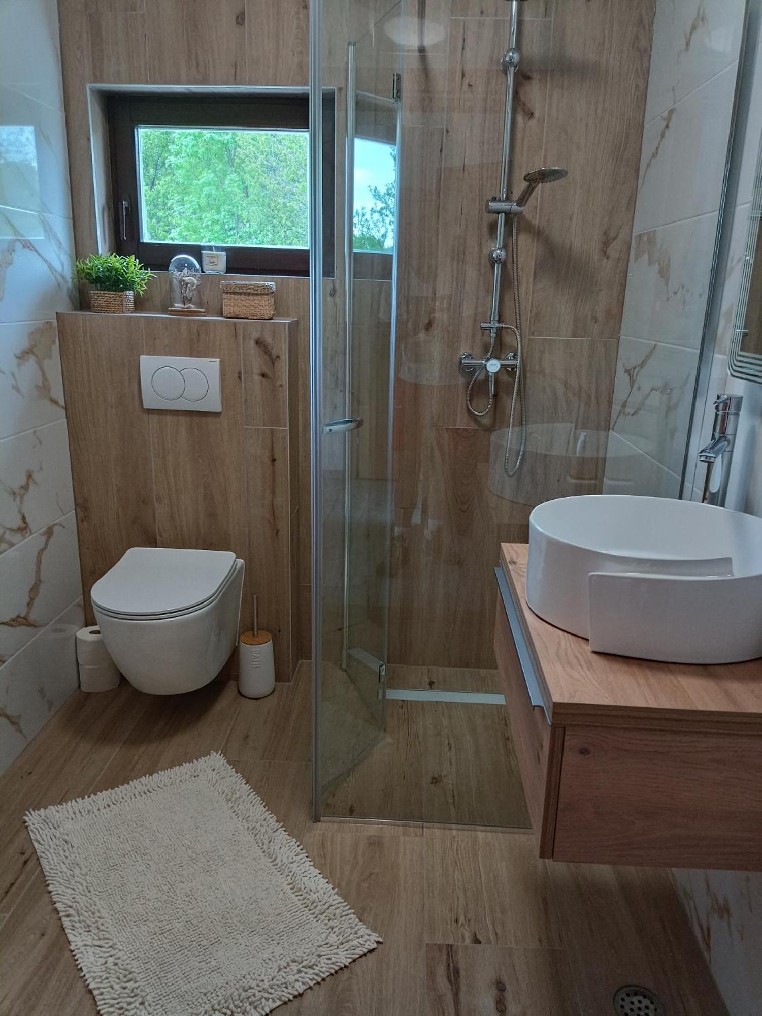 Holiday Home Ostrun ラコヴィツァ エクステリア 写真